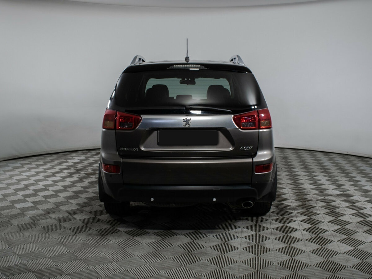 Б/У Пежо 4007 2010 года. Фото: #5