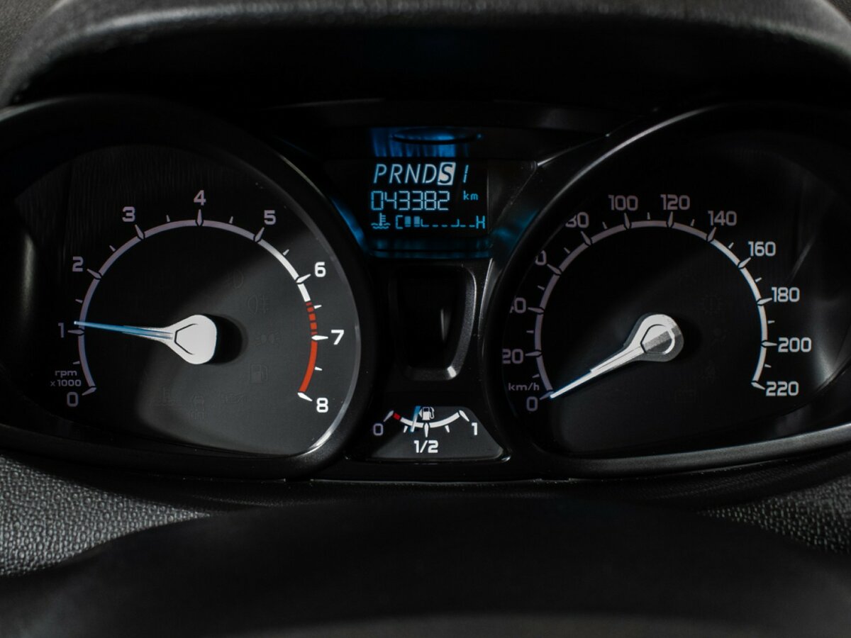 Б/У Форд ЭкоСпорт 2018 года. Фото: #11