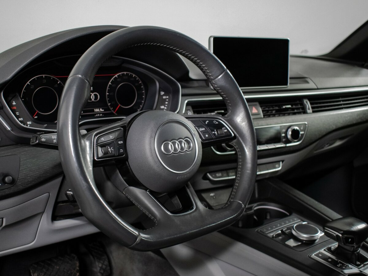 Б/У Ауди А4 2019 года. Фото: #12