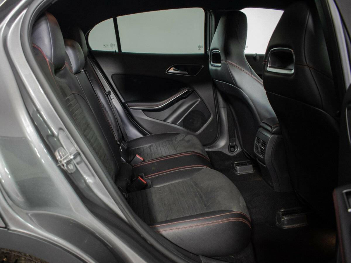 Б/У Мерседес-Бенц ГЛА 2019 года. Фото: #6