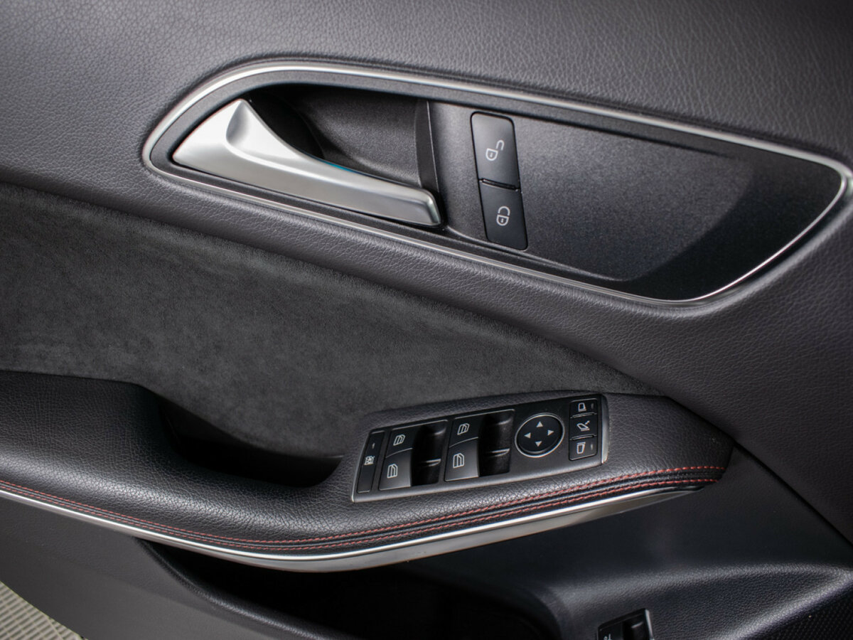 Б/У Мерседес-Бенц ГЛА 2019 года. Фото: #10