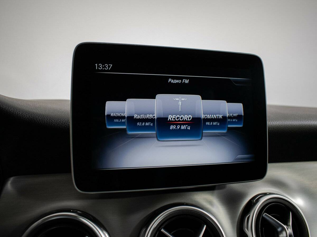 Б/У Мерседес-Бенц ГЛА 2019 года. Фото: #14