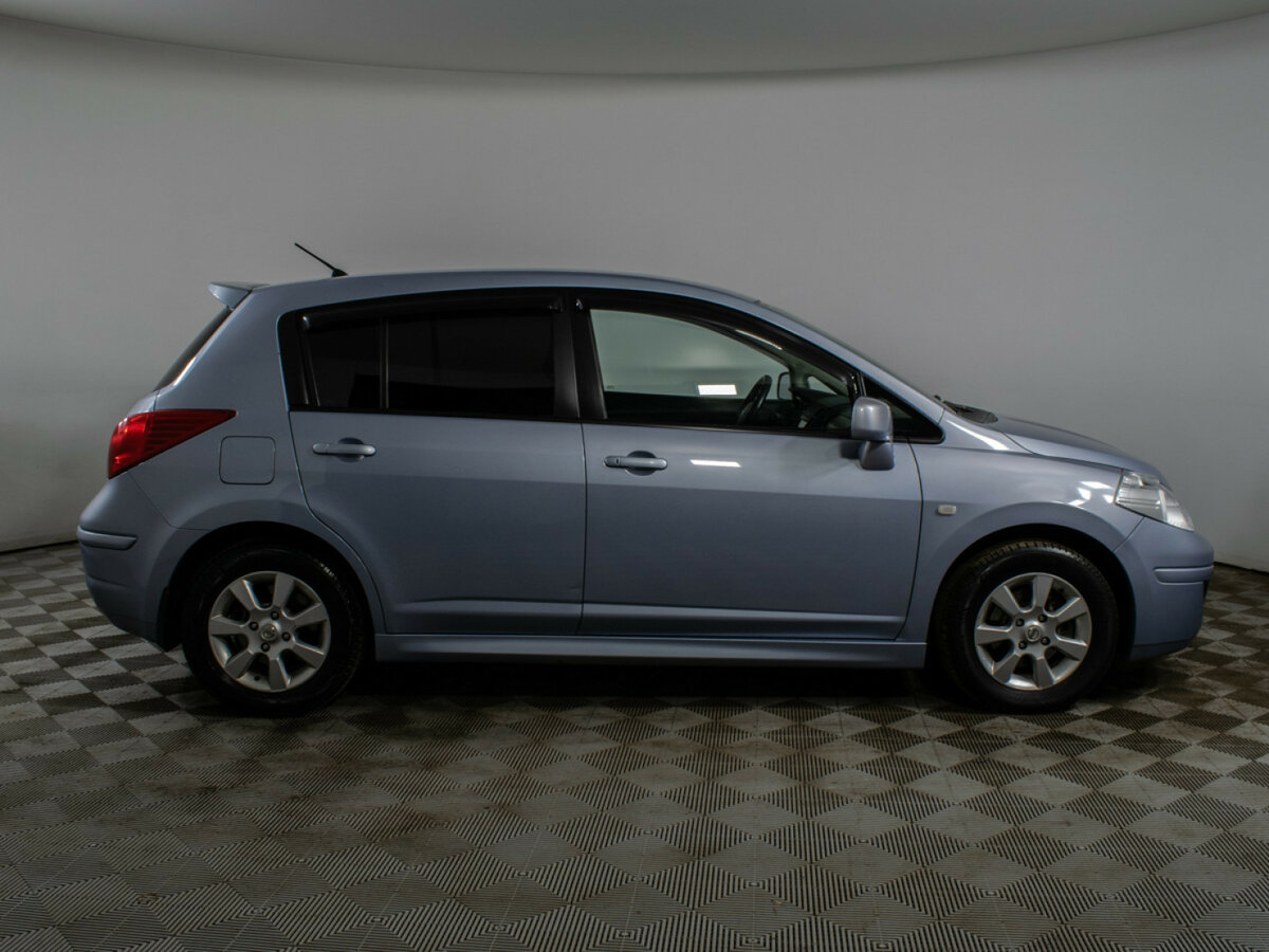 Б/У Ниссан Тиида 2013 года. Фото: #3