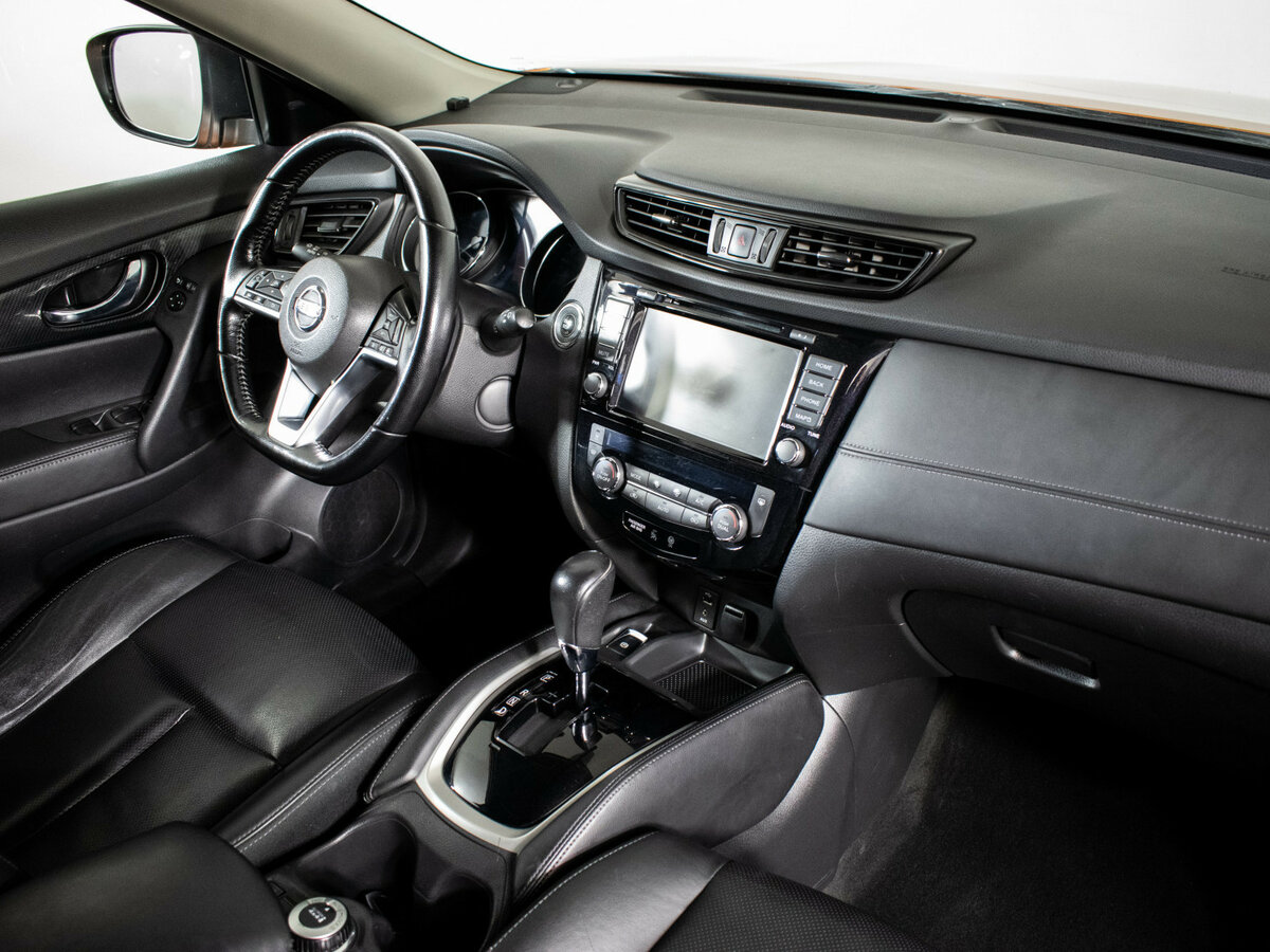 Б/У Ниссан Икс-Трейл 2019 года. Фото: #9