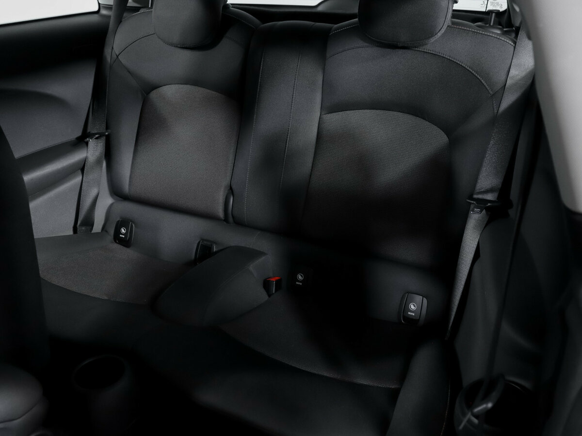 Б/У Мини Хэтч 2014 года. Фото: #7