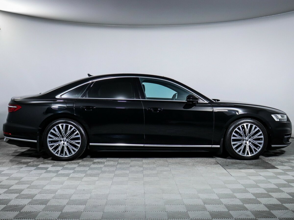 Б/У Ауди А8 2019 года. Фото: #3