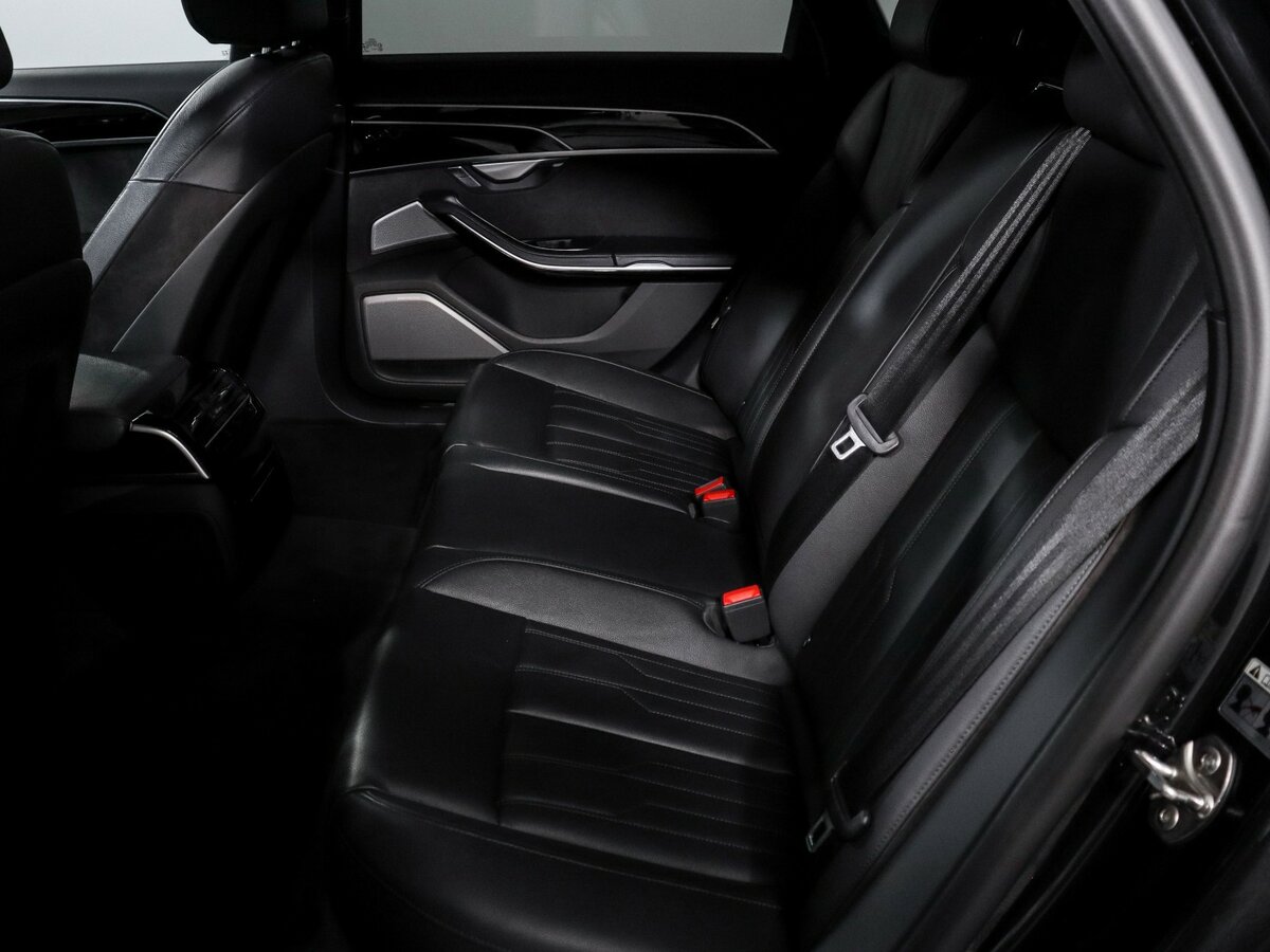 Б/У Ауди А8 2019 года. Фото: #9