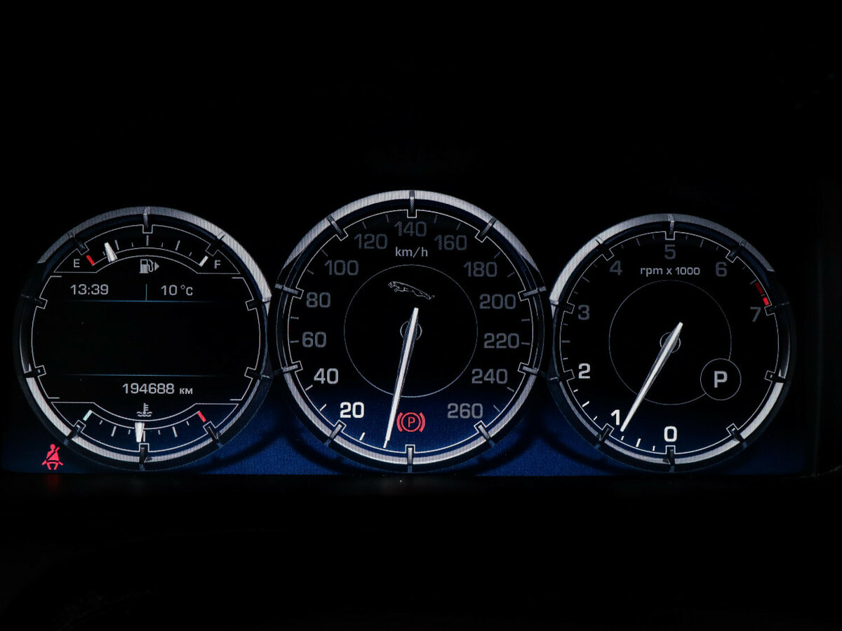 Б/У Ягуар ИксДжи 2011 года. Фото: #8