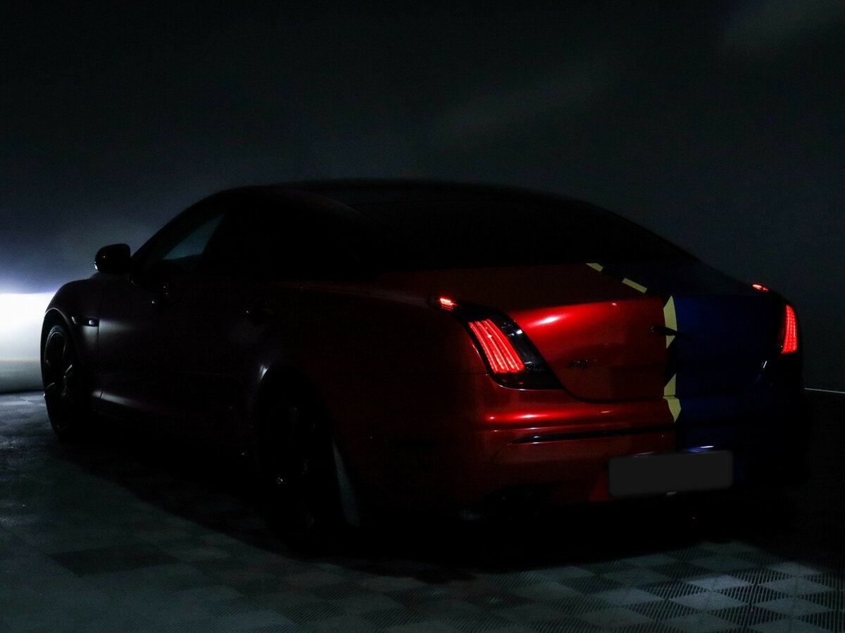 Б/У Ягуар ИксДжи 2011 года. Фото: #17