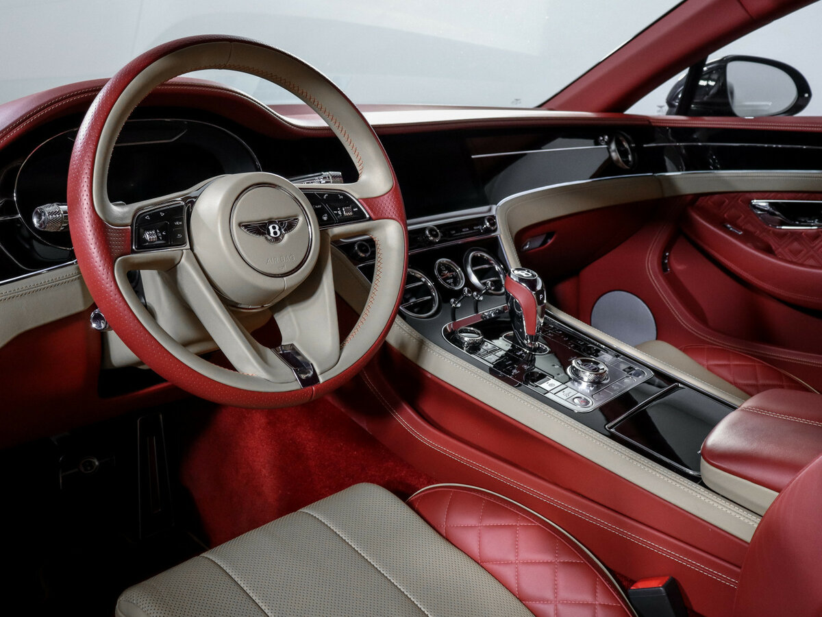 Б/У Бэнтли Континенталь ГТ 2019 года. Фото: #10