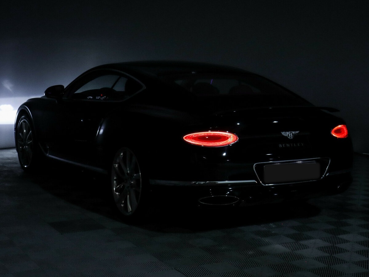 Б/У Бэнтли Континенталь ГТ 2019 года. Фото: #17