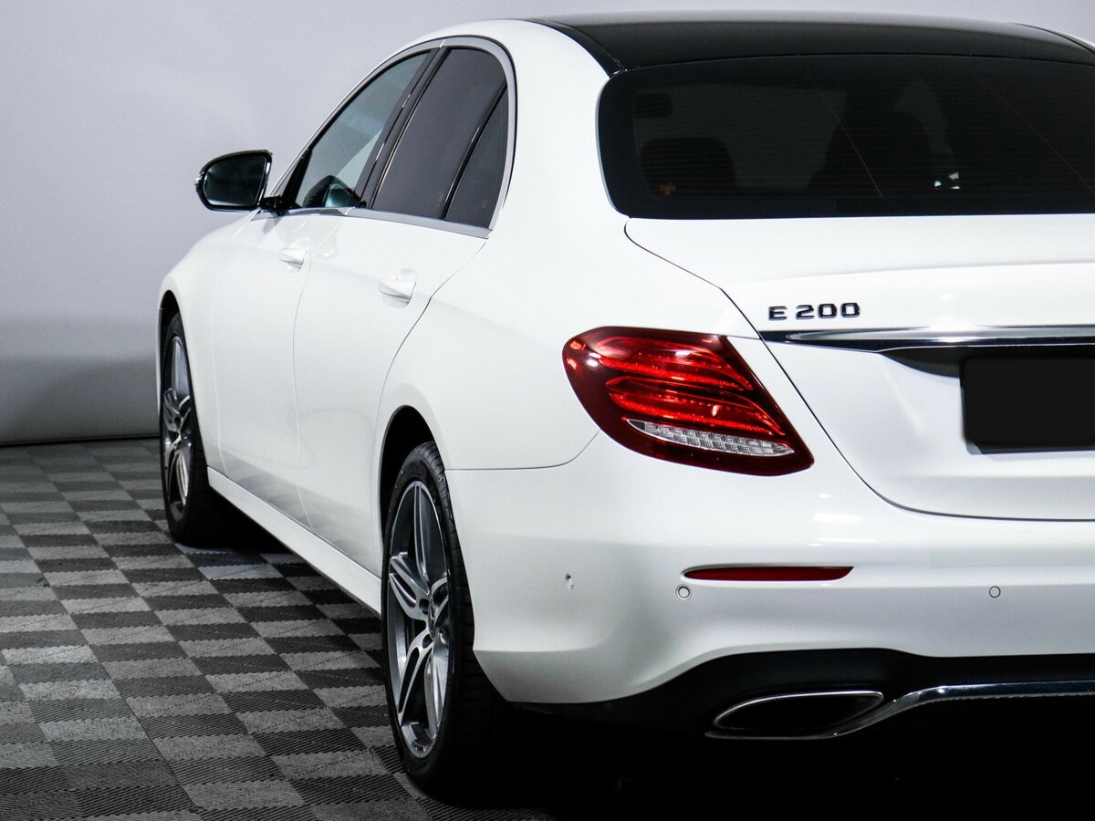 Б/У Мерседес-Бенц Е-Класс 2019 года. Фото: #13