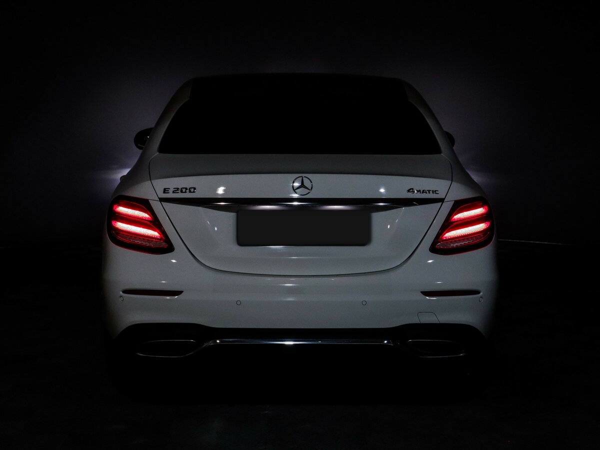 Б/У Мерседес-Бенц Е-Класс 2019 года. Фото: #14