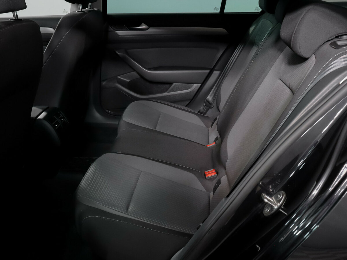 Б/У Фольксваген Пассат 2016 года. Фото: #7