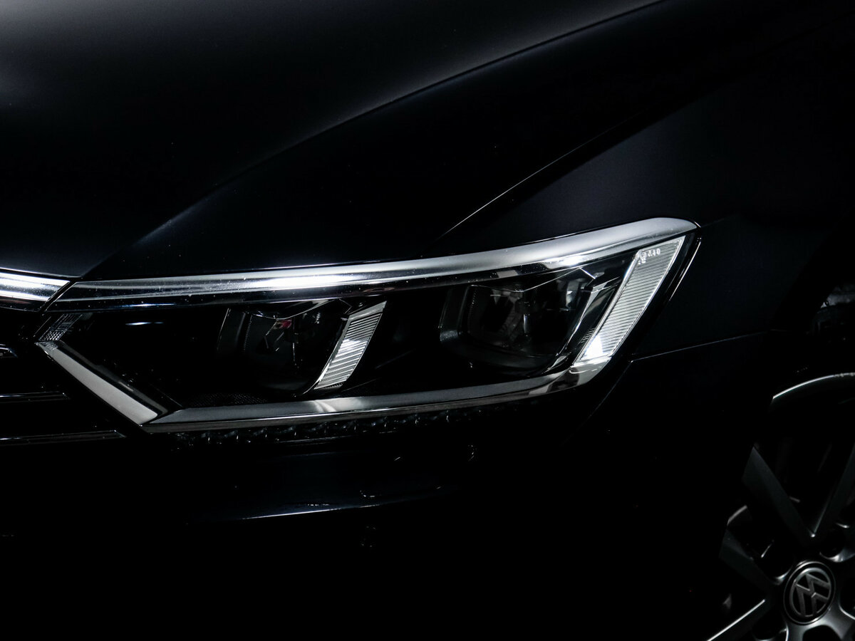 Б/У Фольксваген Пассат 2016 года. Фото: #13