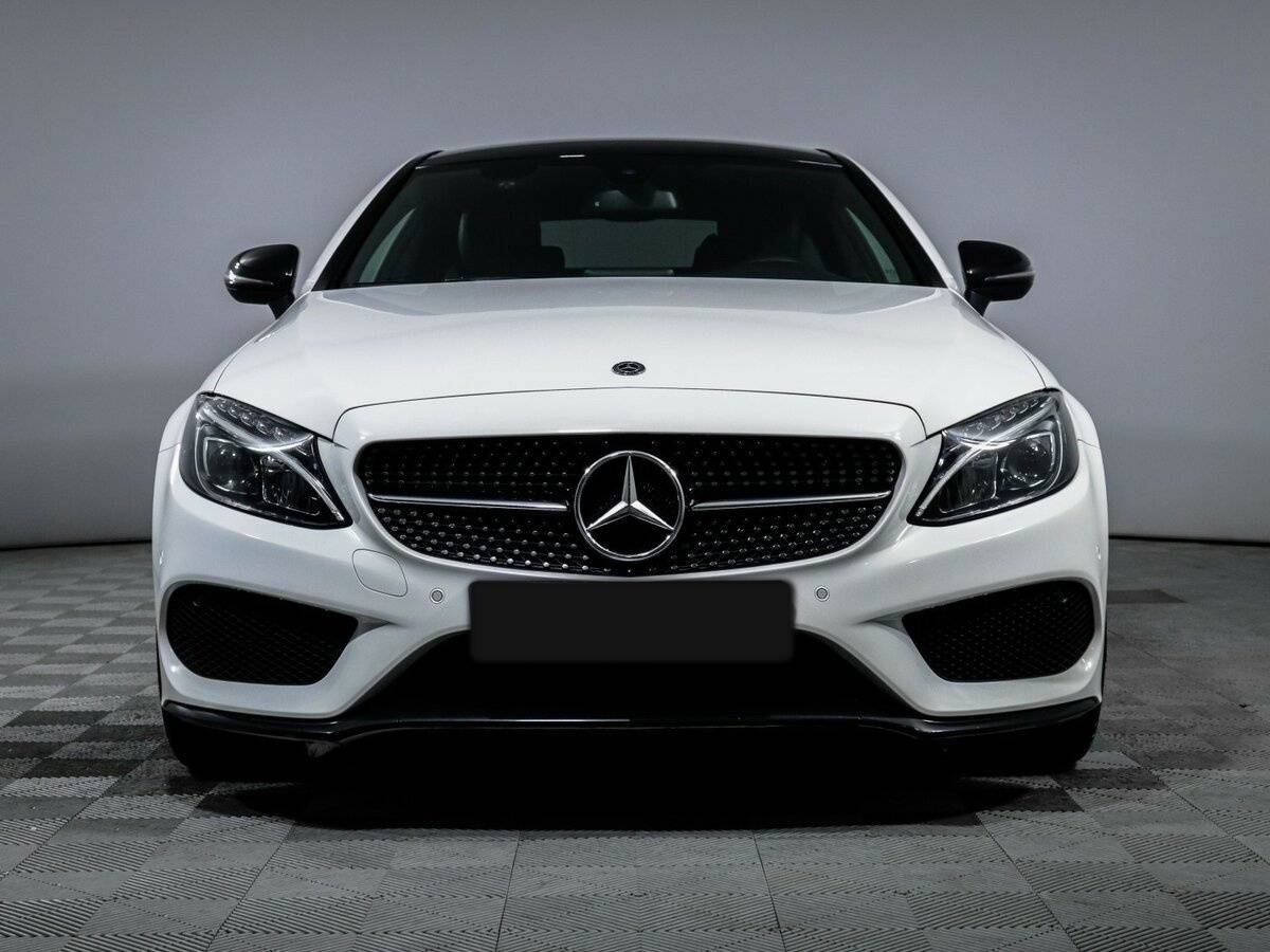 Б/У Мерседес-Бенц Ц-Класс 2018 года. Фото: #1