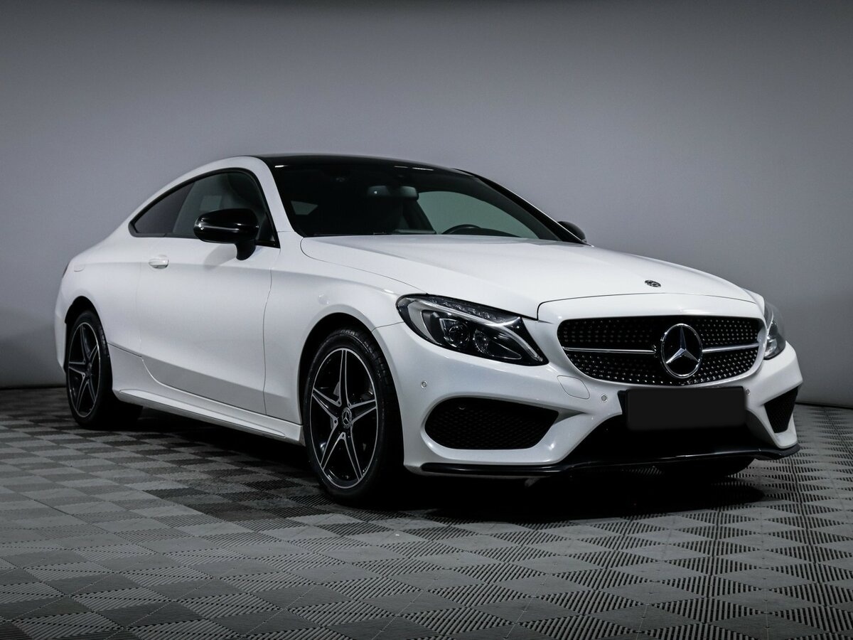 Б/У Мерседес-Бенц Ц-Класс 2018 года. Фото: #2