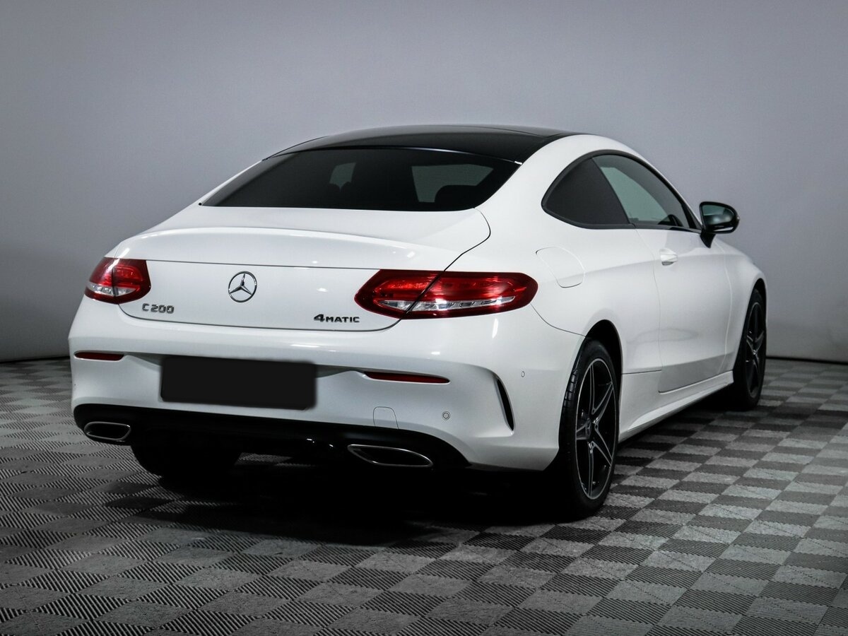 Б/У Мерседес-Бенц Ц-Класс 2018 года. Фото: #4