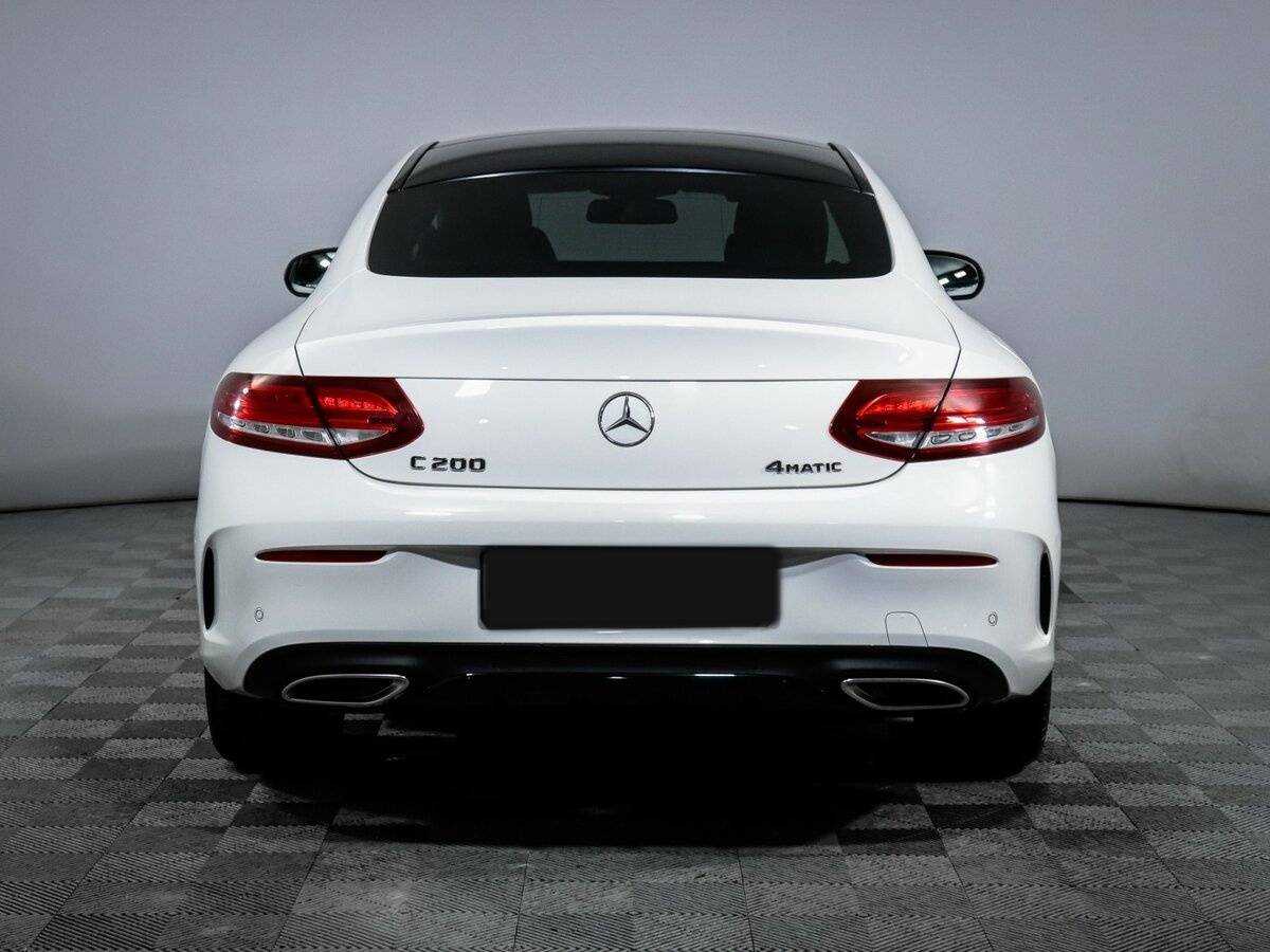 Б/У Мерседес-Бенц Ц-Класс 2018 года. Фото: #5