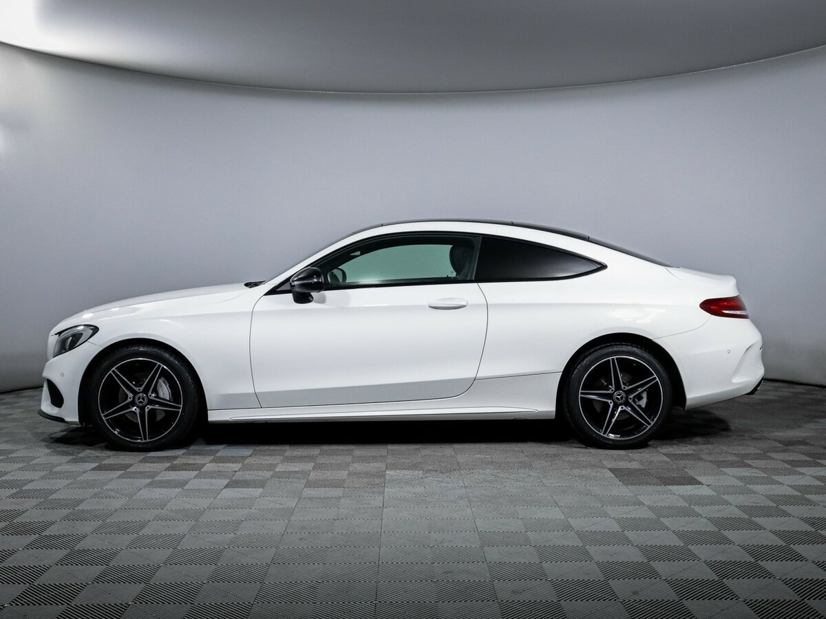 Б/У Мерседес-Бенц Ц-Класс 2018 года. Фото: #7