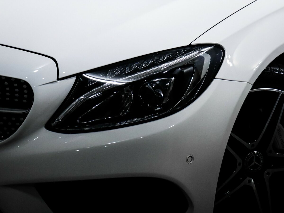 Б/У Мерседес-Бенц Ц-Класс 2018 года. Фото: #14