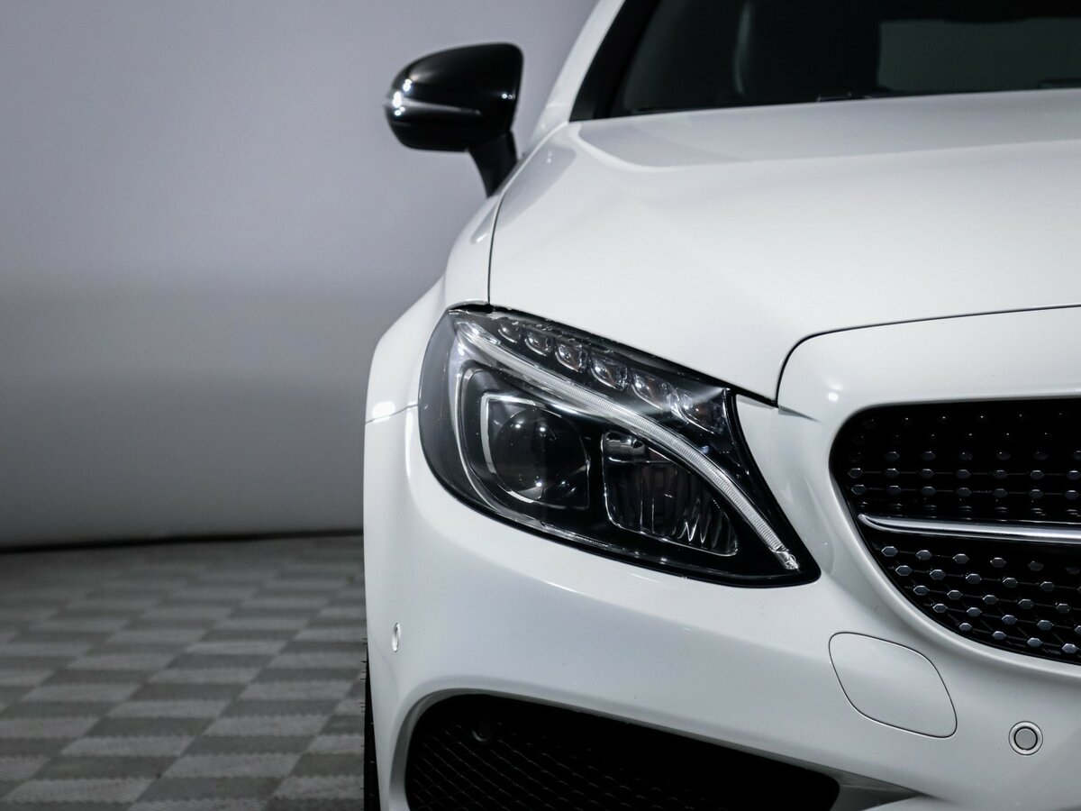 Б/У Мерседес-Бенц Ц-Класс 2018 года. Фото: #16