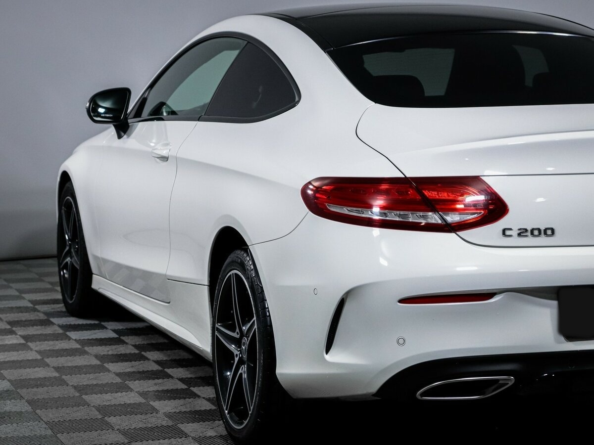 Б/У Мерседес-Бенц Ц-Класс 2018 года. Фото: #17