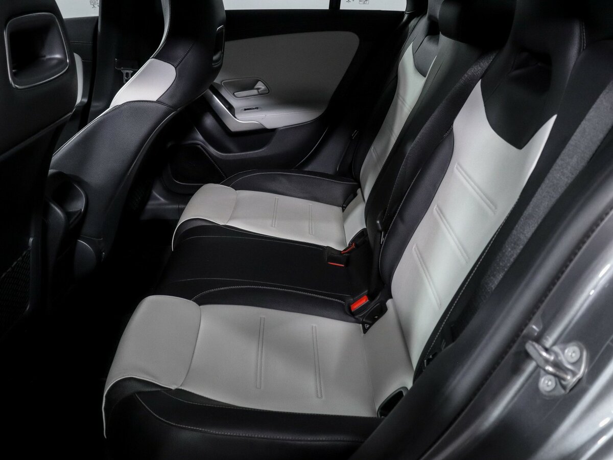 Б/У Мерседес-Бенц КЛА 2019 года. Фото: #7