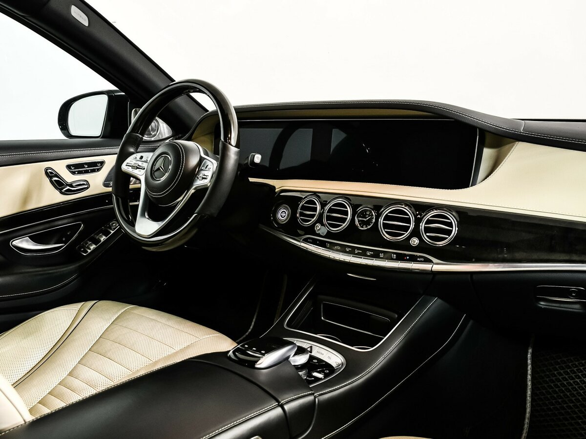 Б/У Мерседес-Бенц С-Класс 2019 года. Фото: #7