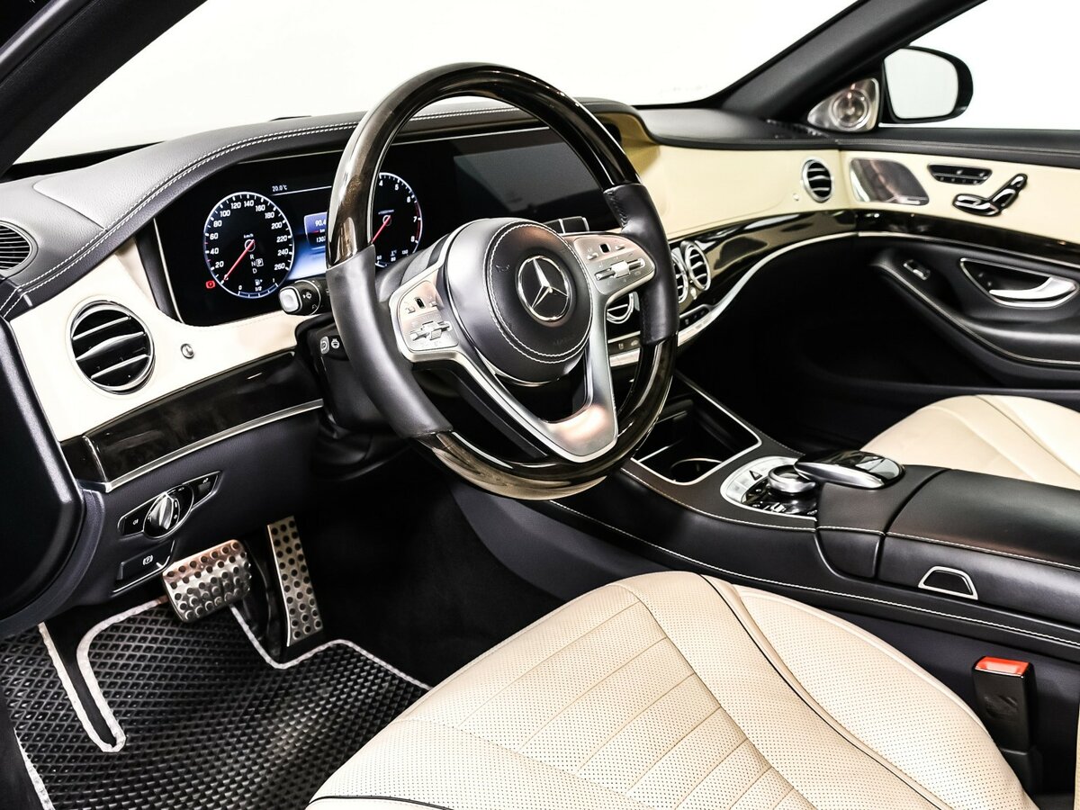 Б/У Мерседес-Бенц С-Класс 2019 года. Фото: #10