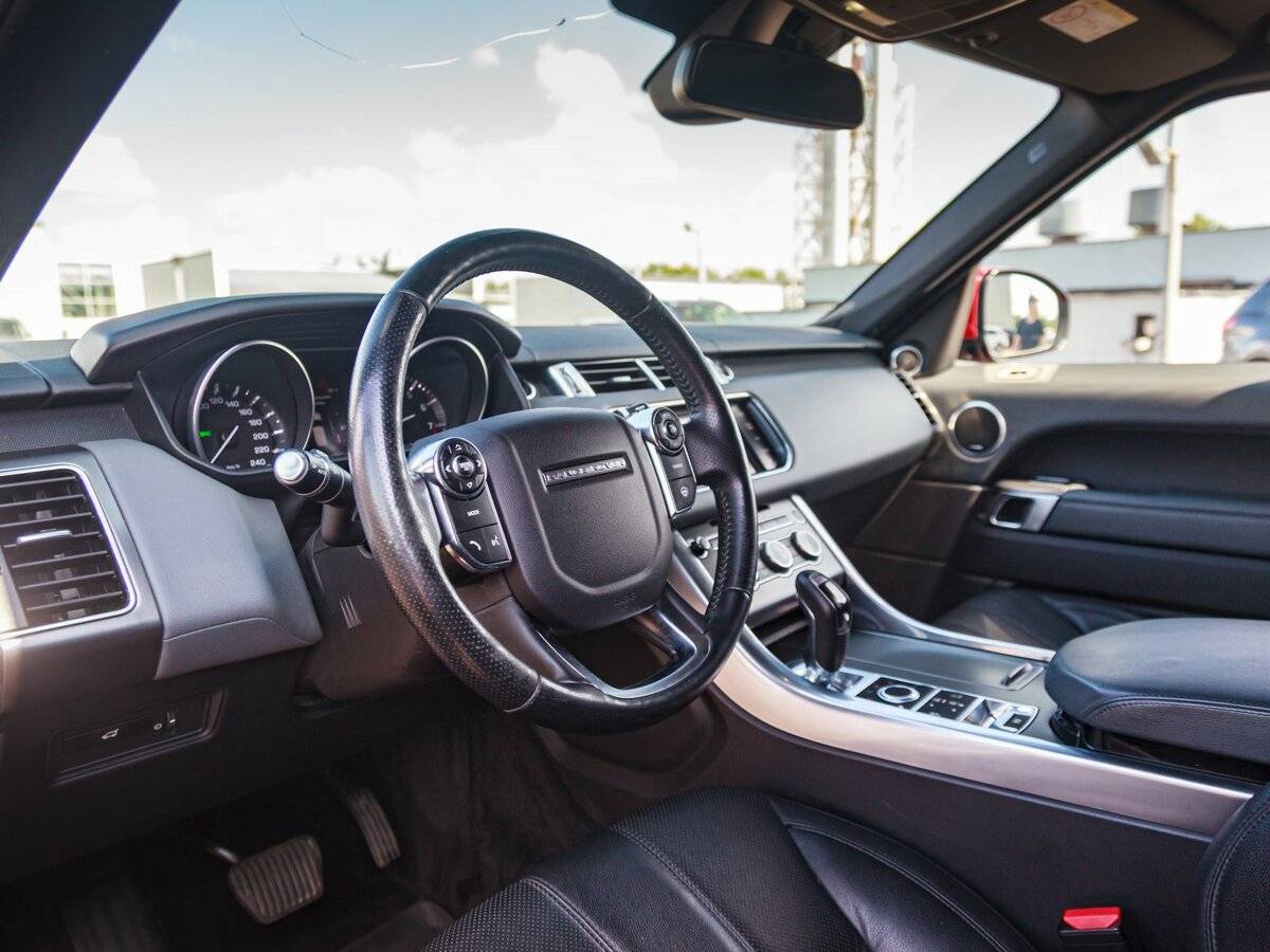 Б/У Лэнд Ровер Рэнж Ровер Спорт 2013 года. Фото: #11