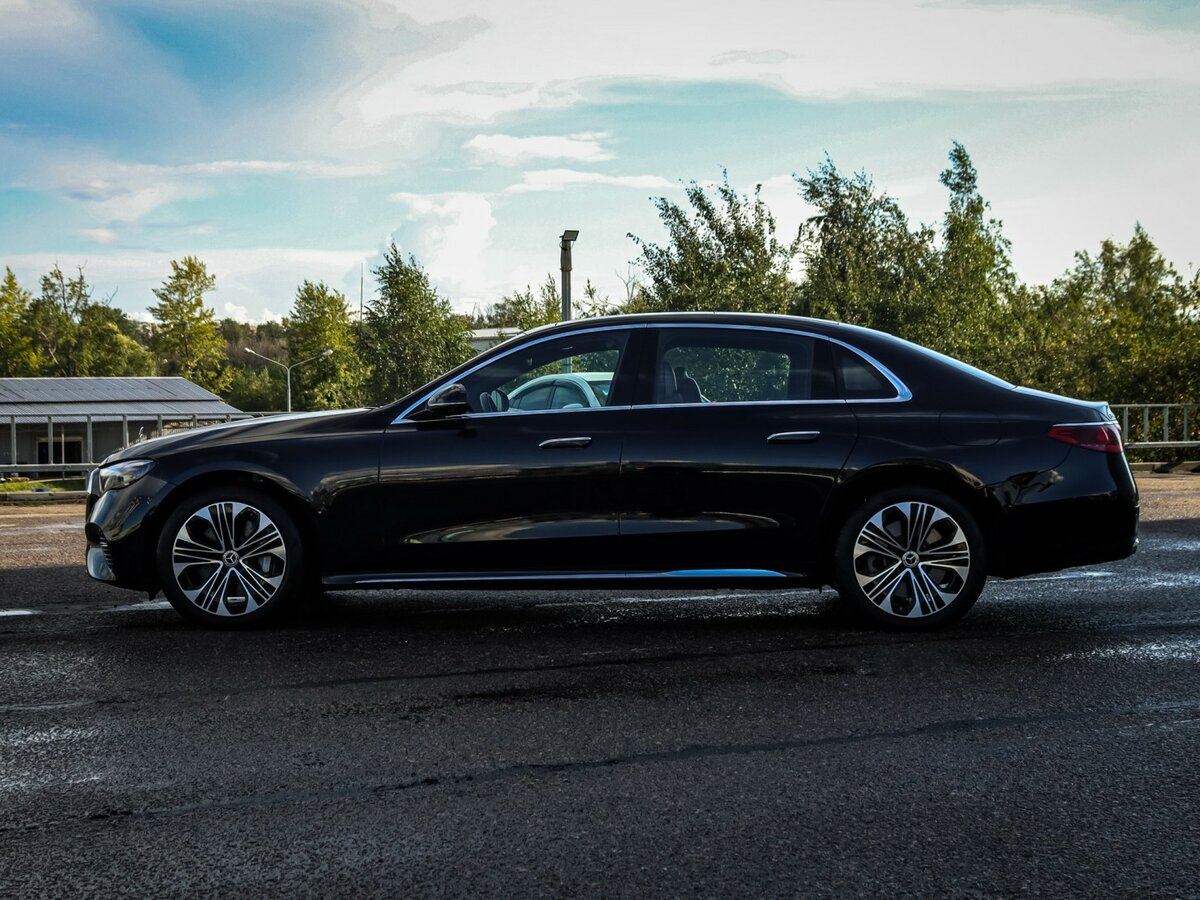 Б/У Мерседес-Бенц Е-Класс 2024 года. Фото: #7