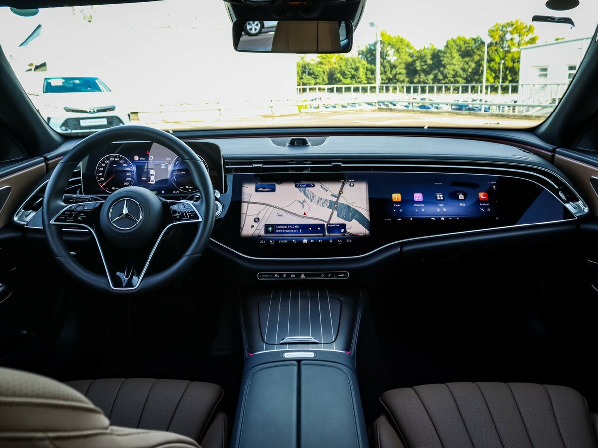 Б/У Мерседес-Бенц Е-Класс 2024 года. Фото: #10