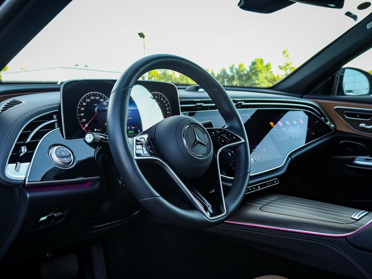 Б/У Мерседес-Бенц Е-Класс 2024 года. Фото: #11