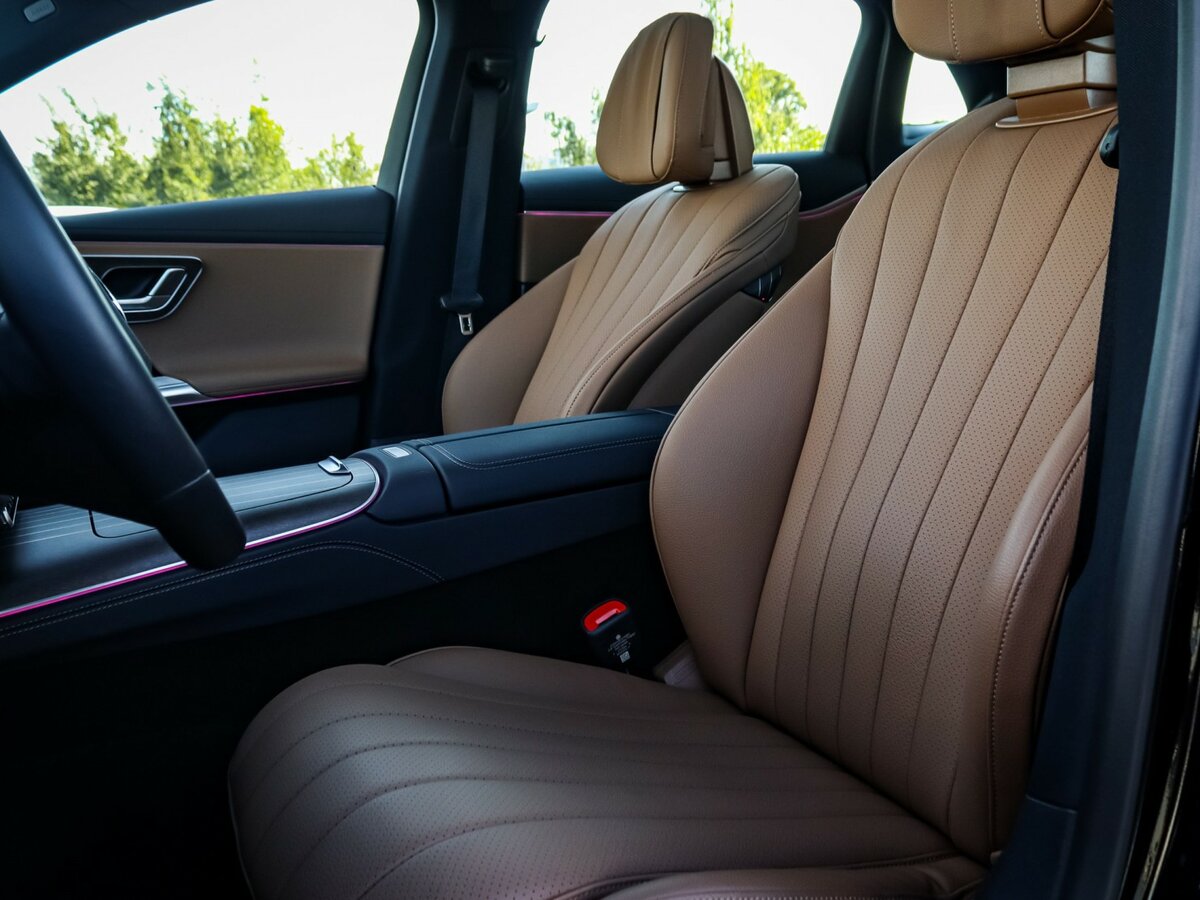 Б/У Мерседес-Бенц Е-Класс 2024 года. Фото: #16