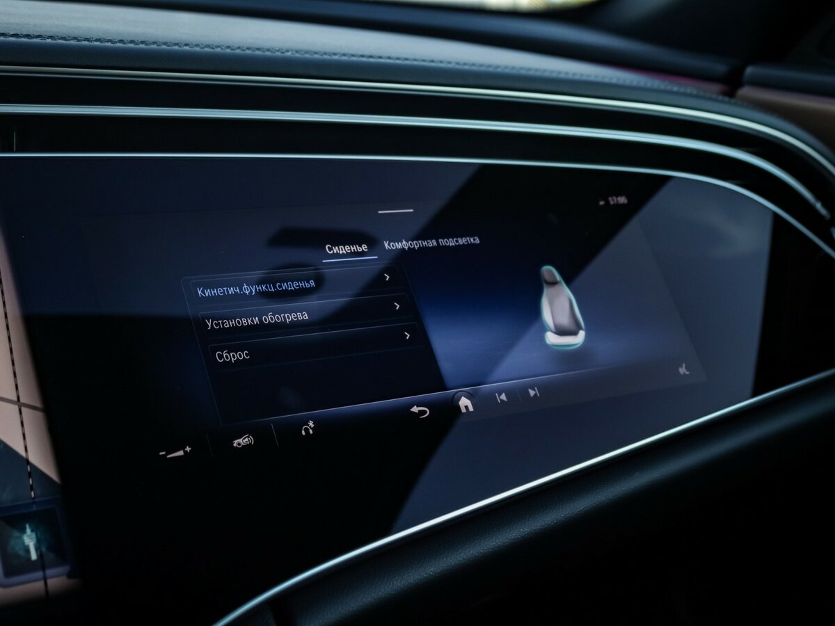 Б/У Мерседес-Бенц Е-Класс 2024 года. Фото: #23