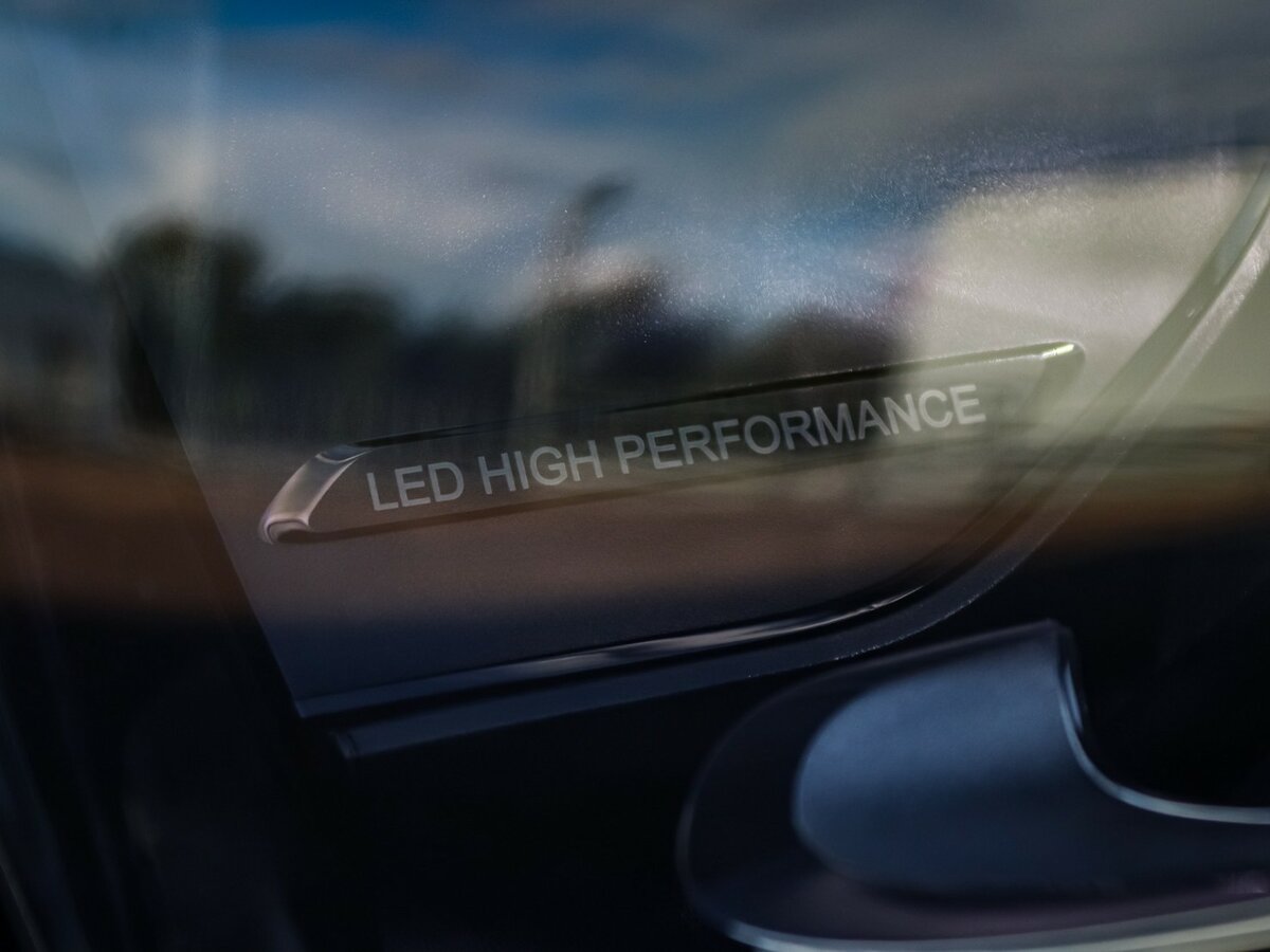 Б/У Мерседес-Бенц Е-Класс 2024 года. Фото: #24