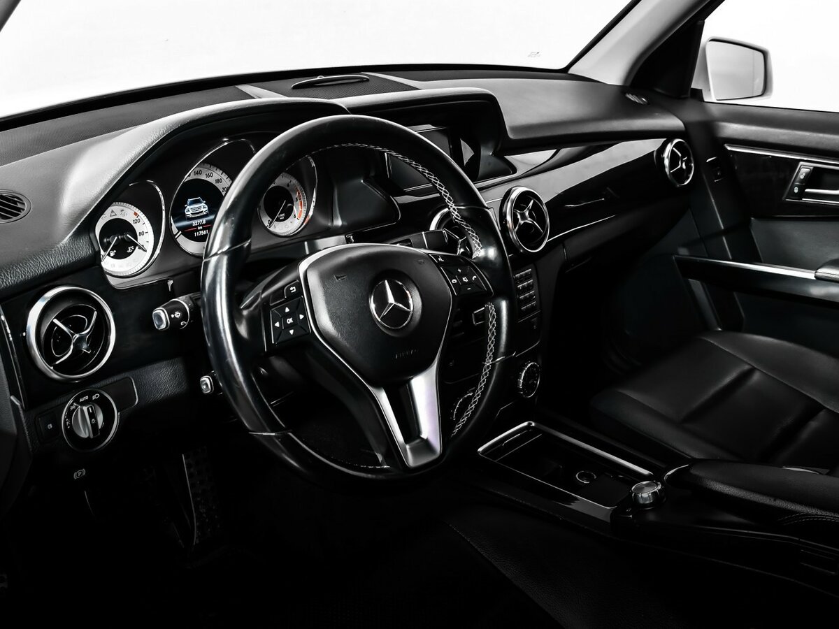 Б/У Мерседес-Бенц ГЛК-Класс 2013 года. Фото: #11