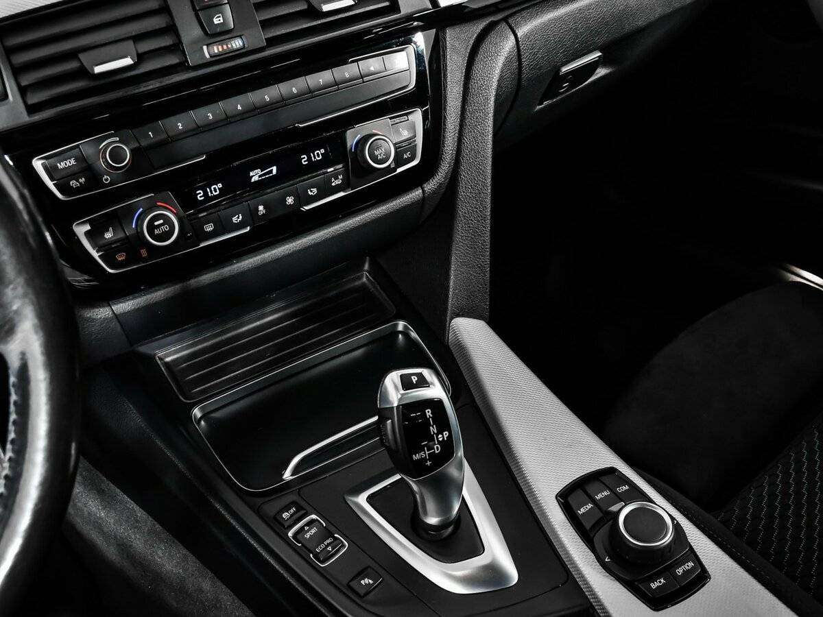 Б/У БМВ 3 серии 2017 года. Фото: #14