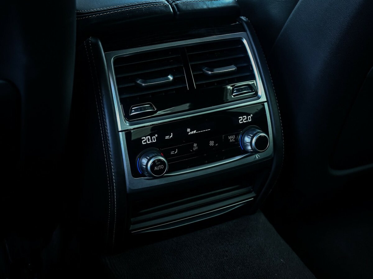 Б/У БМВ 7 серии 2020 года. Фото: #14