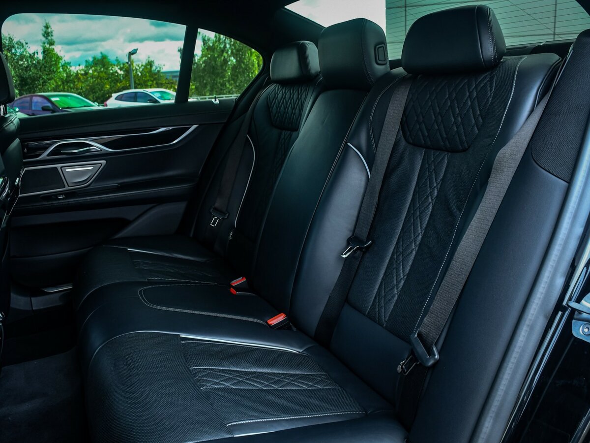 Б/У БМВ 7 серии 2020 года. Фото: #15