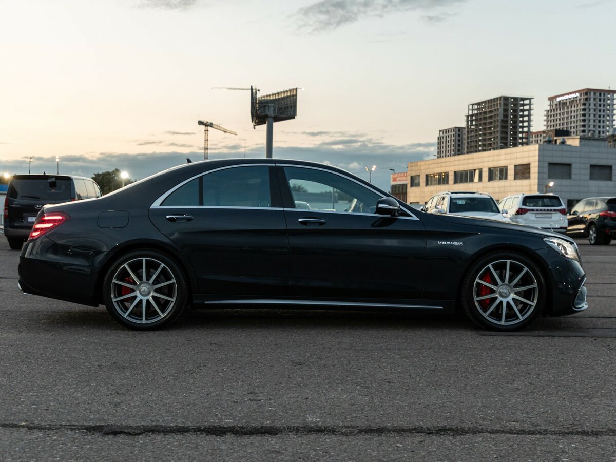 Б/У Мерседес-Бенц С-Класс 2019 года. Фото: #3