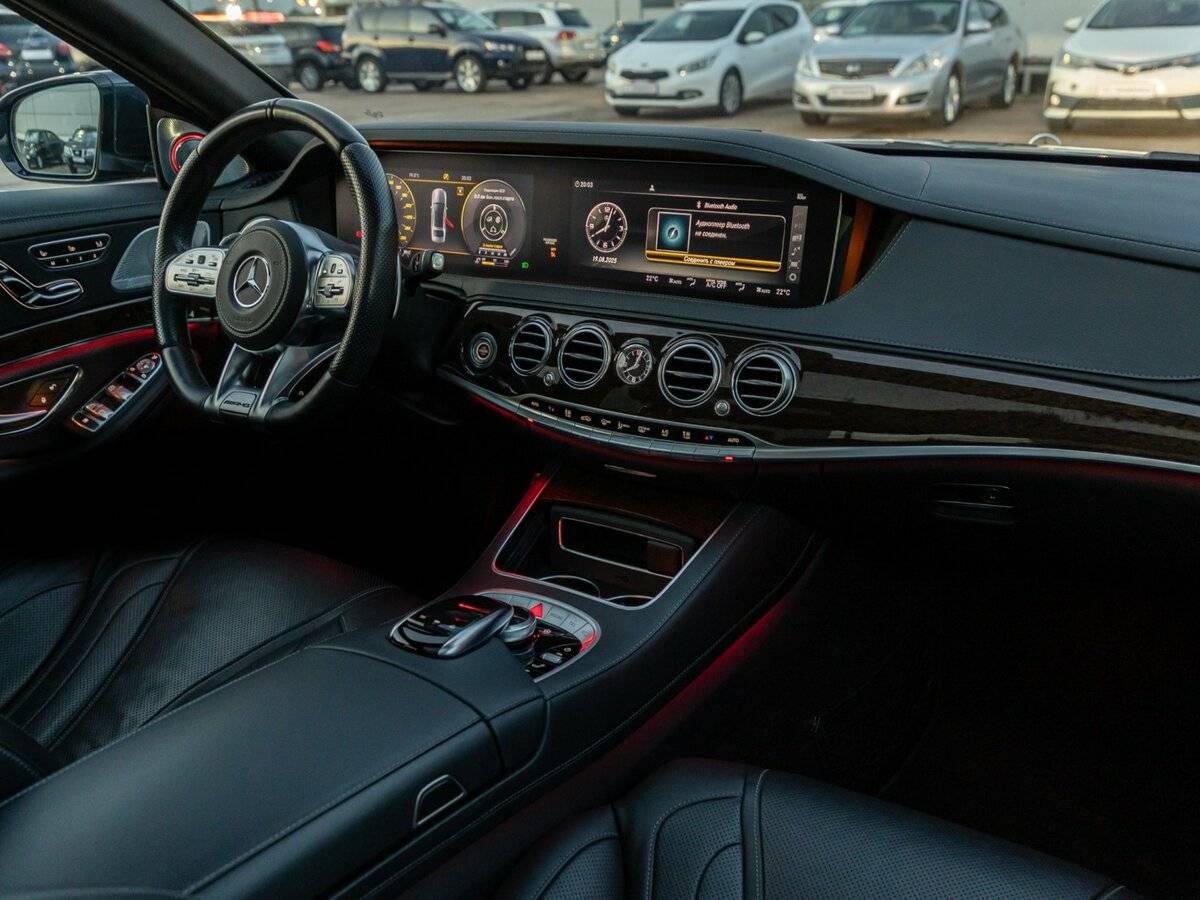 Б/У Мерседес-Бенц С-Класс 2019 года. Фото: #8