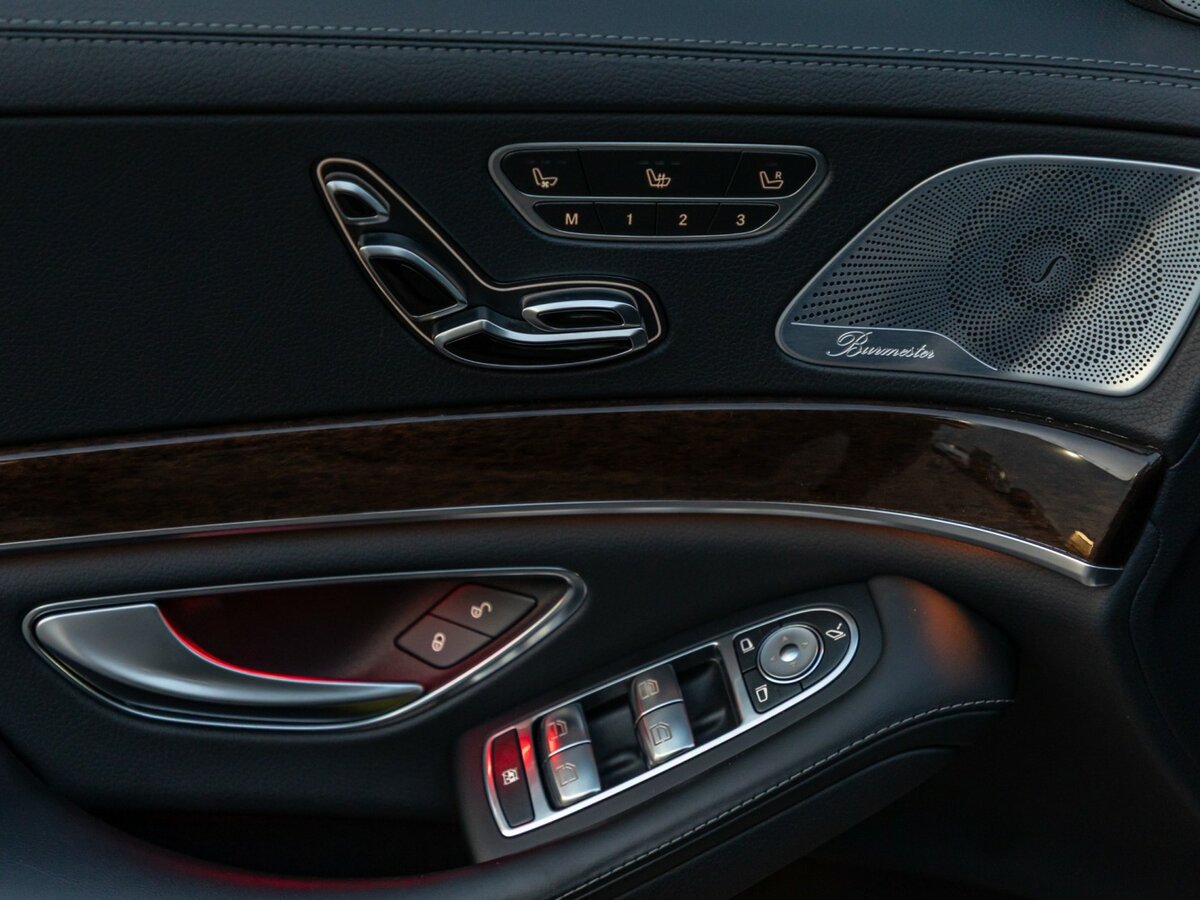 Б/У Мерседес-Бенц С-Класс 2019 года. Фото: #20