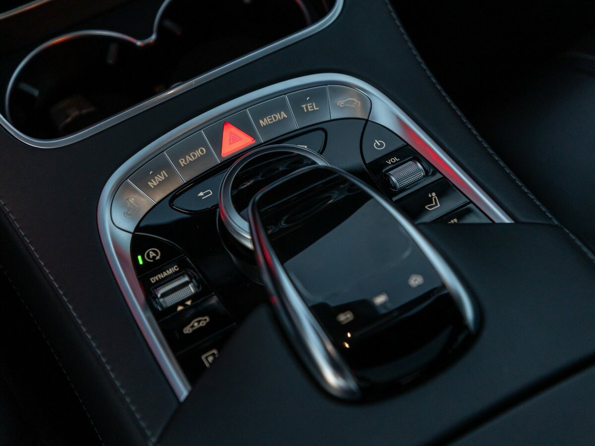 Б/У Мерседес-Бенц С-Класс 2019 года. Фото: #22