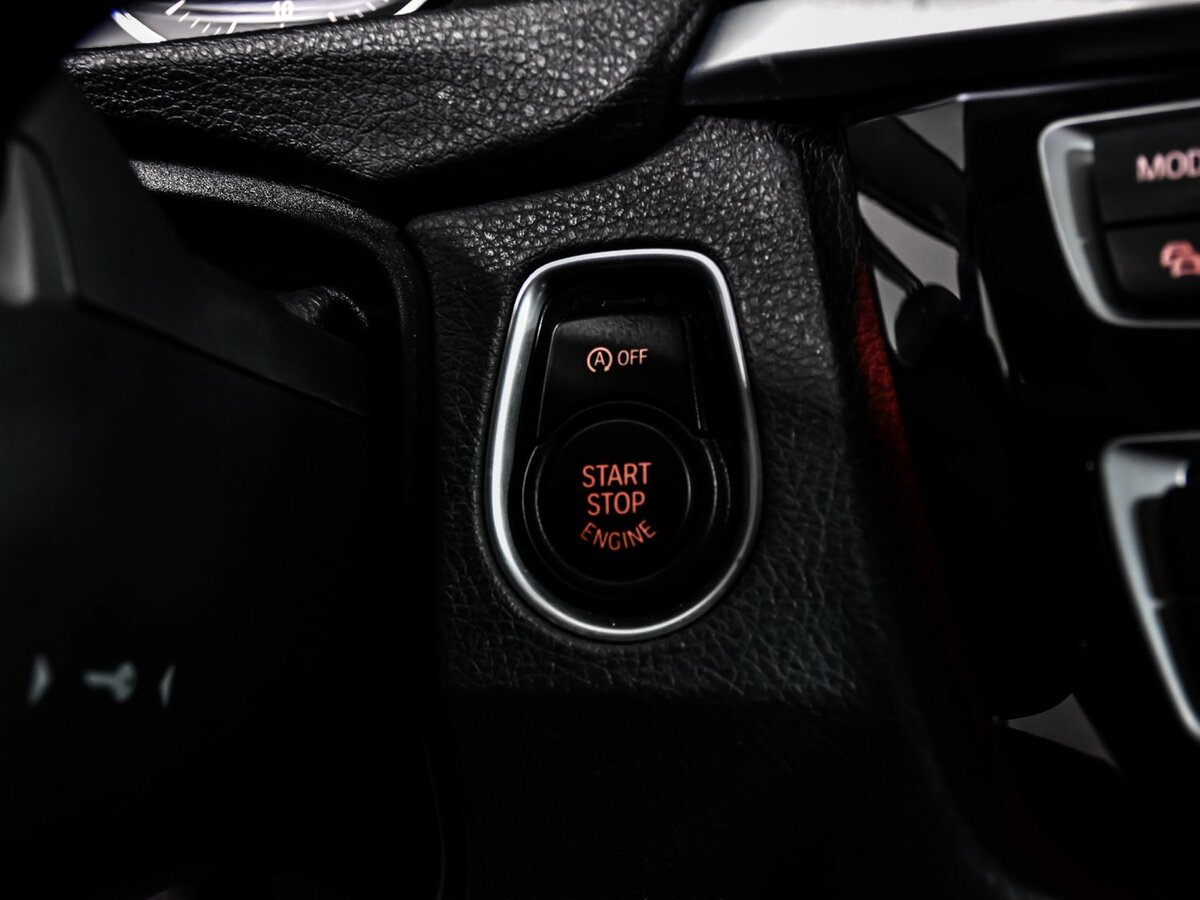 Б/У БМВ 3 серии 2017 года. Фото: #13