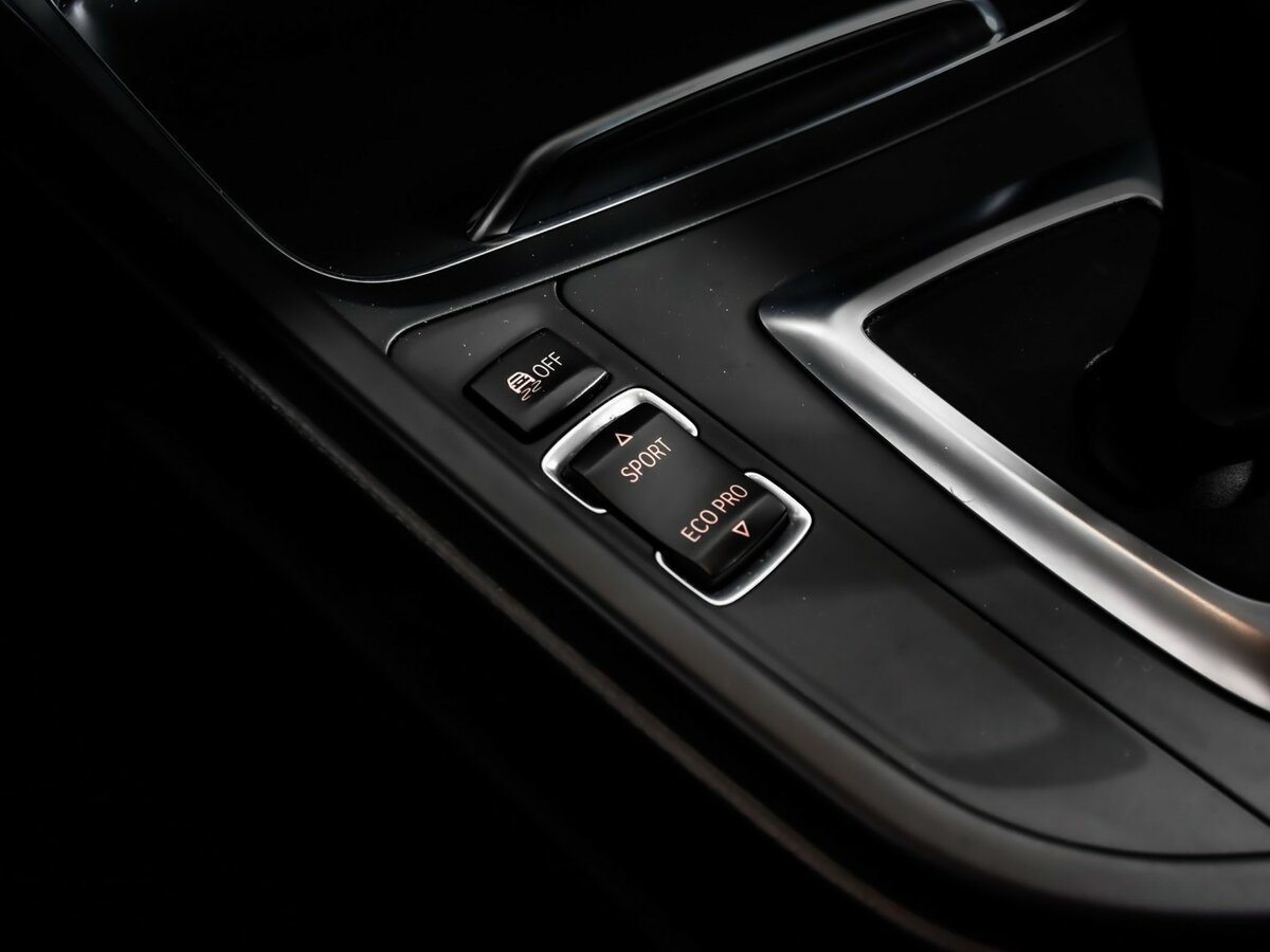 Б/У БМВ 3 серии 2017 года. Фото: #14