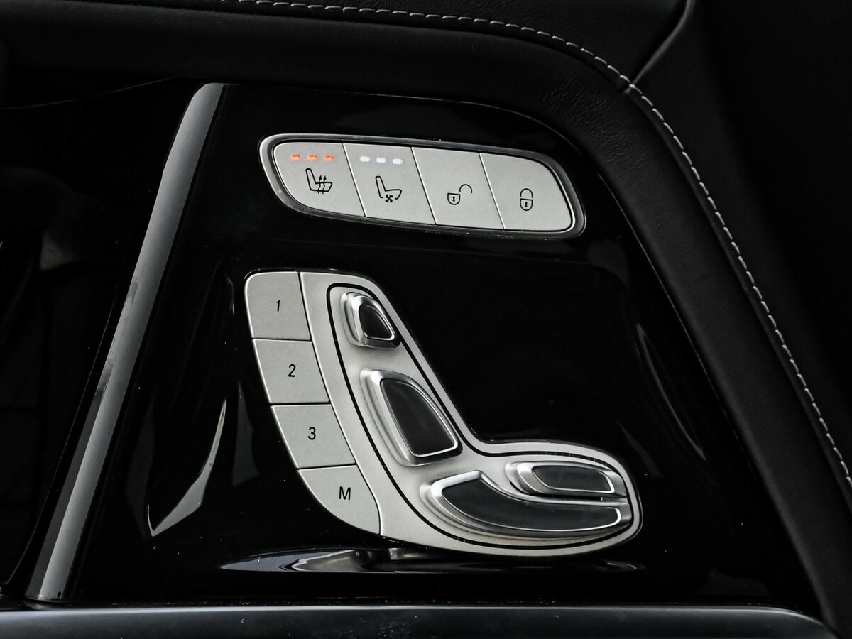 Б/У Мерседес-Бенц Джи-Класс 2021 года. Фото: #18