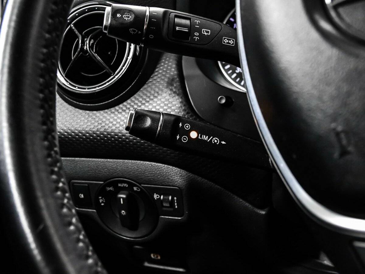 Б/У Мерседес-Бенц А-Класс 2013 года. Фото: #12