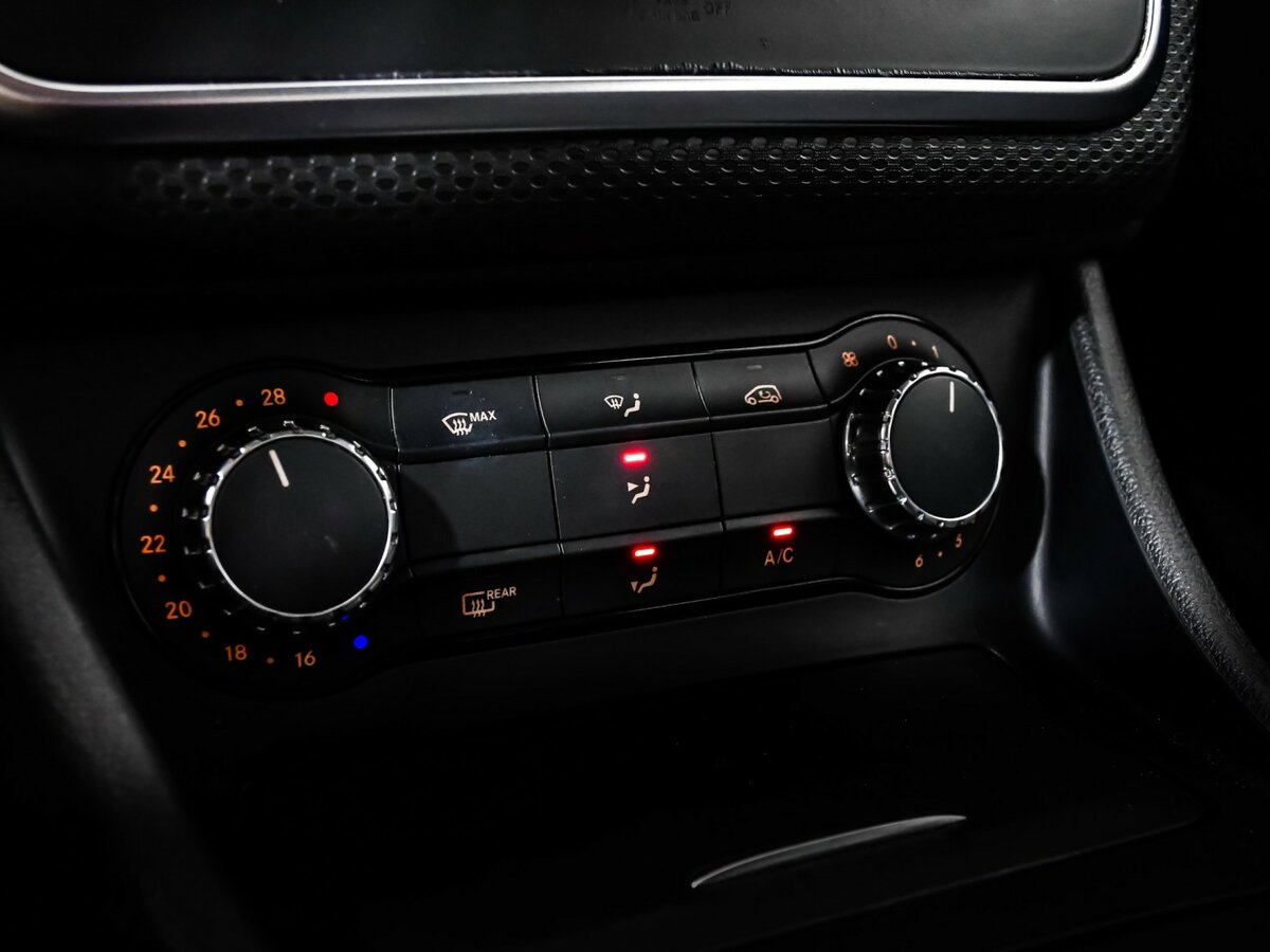 Б/У Мерседес-Бенц А-Класс 2013 года. Фото: #13